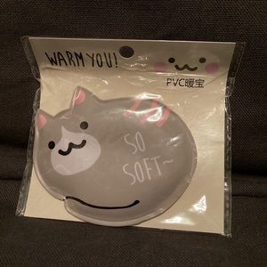 BOGO: Pusheen hand warmer